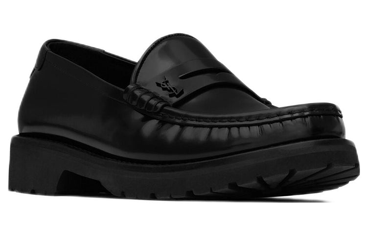 حذاء مسطح عالي اللمعان من SAINT LAURENT Le Loafer