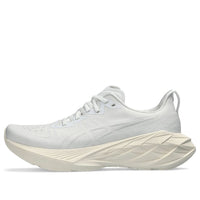 حذاء ASICS Novablast 4 "أبيض بيج" 1011B693-102