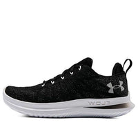 حذاء Flow Velociti 3 من Under Armour باللون الأسود والأبيض 3026117-002