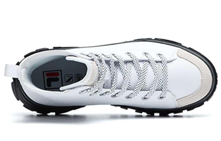 (WMNS) حذاء FILA كاجوال عالي الرقبة للأنشطة الخارجية أبيض وأسود F12W144403FWT