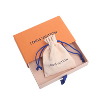 حامل مفاتيح وحقيبة من LOUIS VUITTON Lv Shadow Dragonne