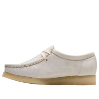 (WMNS) Clarks Wallabee 'White' 26181115