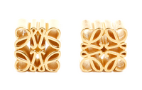 أقراط لويفي أناجرام