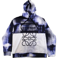 سويت شيرت رجالي من LOEWE باللون الأبيض