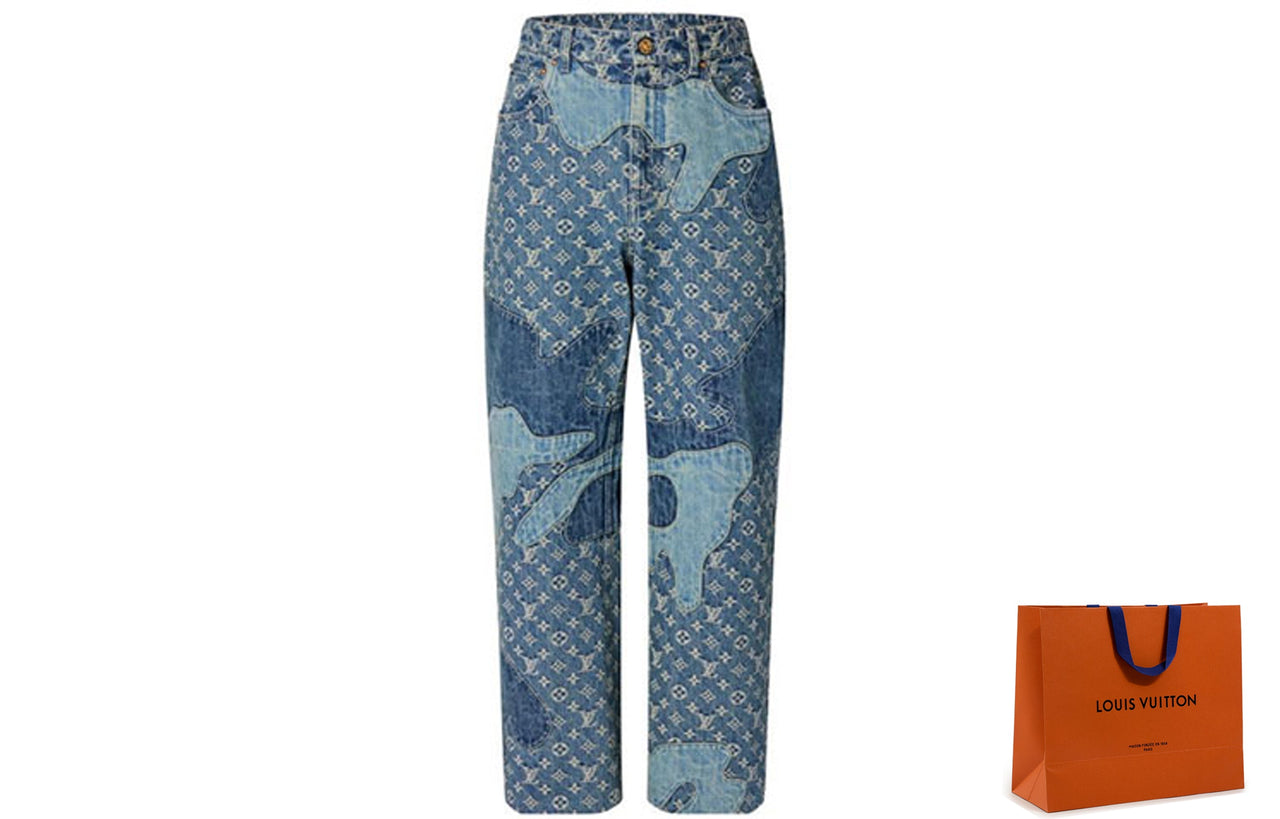 بنطال جينز بنقشة مونوغرام من LOUIS VUITTON X Nigo