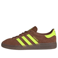 (WMNS) adidas Muenchen 'Preloved Brown Solar Yellow Gum' JS3996