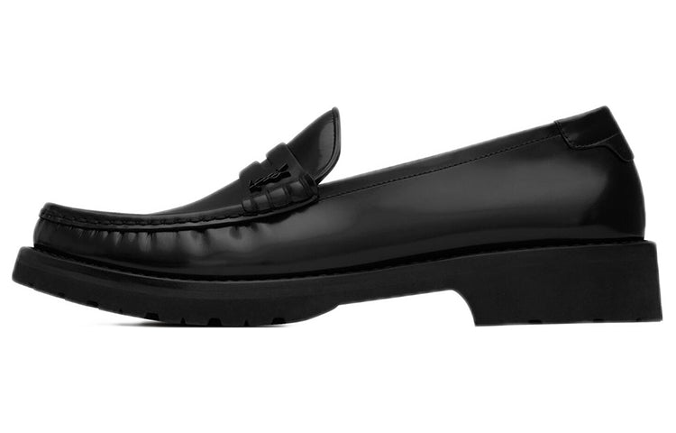 حذاء مسطح عالي اللمعان من SAINT LAURENT Le Loafer