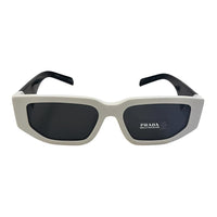 نظارة شمسية برادا أسيتات للجنسين باللون الأبيض بتصميم غير منتظم