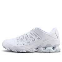 (WMNS) Nike Reax 8 TR 'White Pure Platinum' IO2400-102