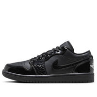 (WMNS) حذاء Air Jordan 1 Low SE "أسود لامع" HJ7743-010