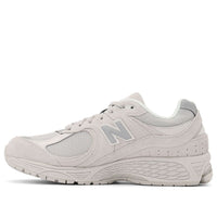 حذاء New Balance 2002R "انعكاس المادة الرمادية" U2002RGR