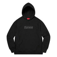 سويت شيرت Supreme x KAWS Chalk Logo بغطاء رأس "أسود وأبيض" SUP-SS21-401