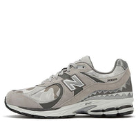 حذاء New Balance x A Bathing Ape 2002R 'Apes Together Strong - Grey Camo' M2002RBG