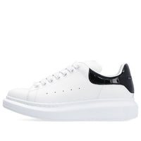 (WMNS) Alexander McQueen Oversized Sneaker 'White Black' 553770WHXMY9061