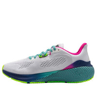 (WMNS) حذاء HOVR Machina 3 من Under Armour باللون الأبيض 3026499-101