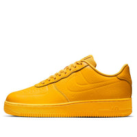 حذاء Nike Air Force 1 Low المقاوم للماء "University Gold" FB8875-700