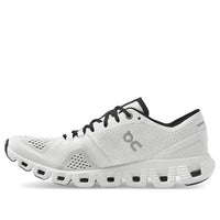 (WMNS) حول تشغيل Cloud X 'White Black' 40.99702