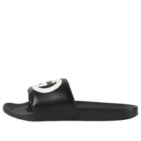 (WMNS) صندل غوتشي إنترلوك مزدوج النعل الناعم بكعب مسطح أنيق باللون الأسود 645770-0R0F0-1071