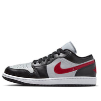 (WMNS) حذاء Air Jordan 1 Low "Wolf Grey Gym Red" DC0774-062
