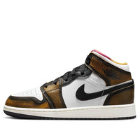(GS) حذاء Air Jordan 1 Mid SE 'Wear-Away - Taxi' DQ8418-071