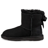 حذاء UGG Mini Bailey Bow II للثلج للأولاد الكبار أسود 1017397K-BLK