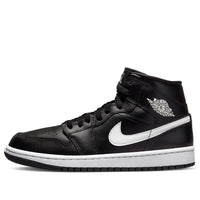 (WMNS) Air Jordan 1 Mid 'Black White' DV0991-001