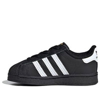 (TD) حذاء adidas Superstar Infant باللون الأسود الأساسي EF5396