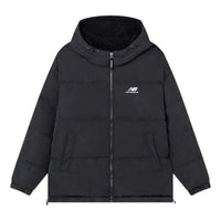 سترة رياضية منفوخة بشعار New Balance باللونين الأسود والأبيض 5PC44733-BK