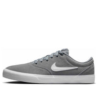 حذاء Nike Charge Suede باللون الرمادي والأبيض البارد IB2750-004