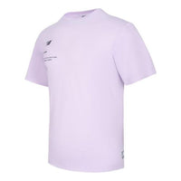 تيشيرت New Balance Lifestyle بشعار "أرجواني" 5EC2U863-DV