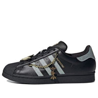 (WMNS) حذاء رياضي سوبر ستار من أديداس GZ8403