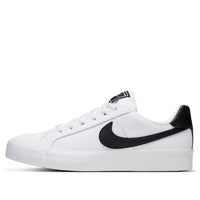 (WMNS) حذاء Nike Court Royale AC Canvas باللون الأبيض CD5405-100