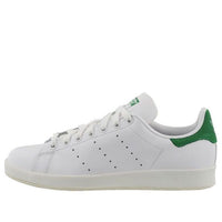 (WMNS) حذاء تزلج StanSmith من adidas originals باللون الأبيض والأخضر AF6749