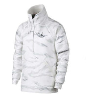 حذاء كرة سلة رياضي مبطن بالصوف بنصف سحاب من Air Jordan باللون الأبيض المموه AH6164-121