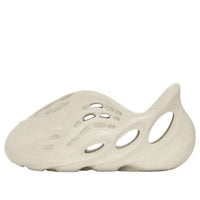(TD) حذاء adidas Yeezy Foam Runner للأطفال "Sand" GW7231
