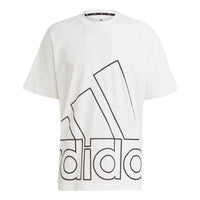 تي شيرت رياضي أنيق مطبوع عليه شعار U من adidas، برقبة دائرية وأكمام قصيرة، باللون الأبيض GU4290