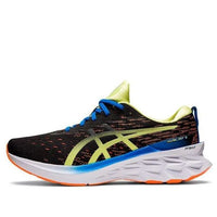 حذاء ASICS Novablast 2 "أسود وبرتقالي صادم" 1011B192-003