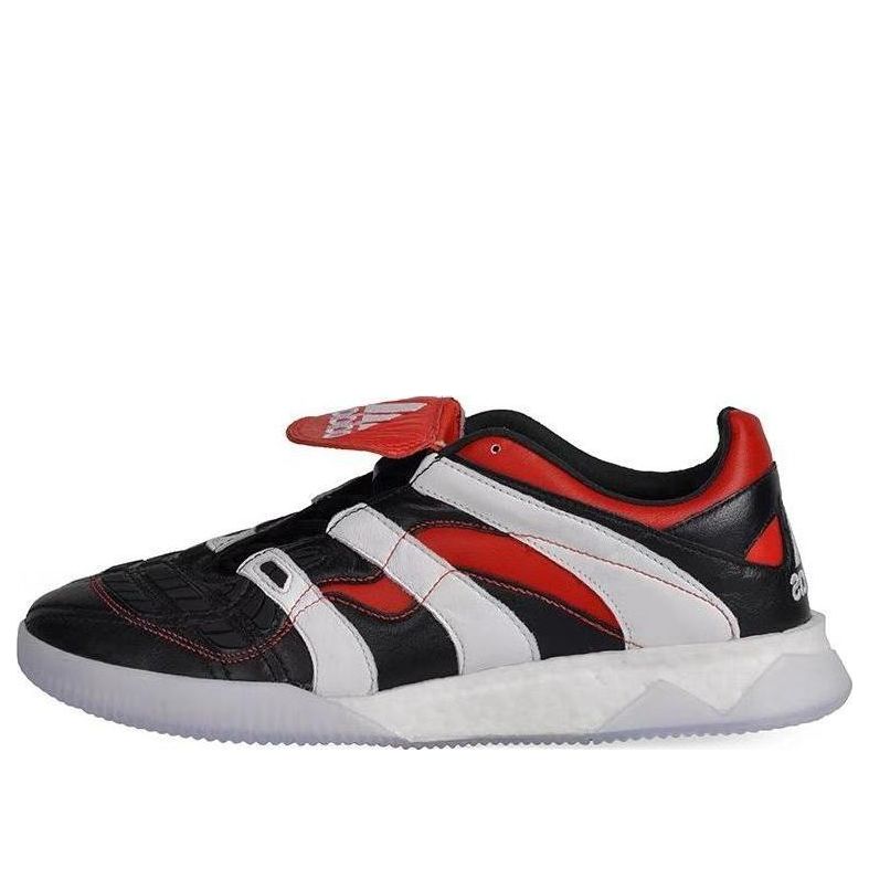 حذاء رياضي adidas Predator Accelerator باللون الأسود والأبيض والأحمر D96670