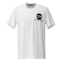 تي شيرت أبيض بأكمام قصيرة وشعار حرف دائري من COMME des GARCONS CDG SZ-T006-051-2-4