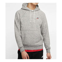 بلوفر Nike Sportswear Heritage باللون الأسود الفحمي CN9684-060