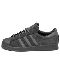 حذاء adidas Originals Superstar 82 "رمادي كربوني" IG2474