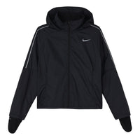 (WMNS) جاكيت رياضي أسود مقاوم للرياح وجيد التهوية من Nike Shield للجري CU3386-010
