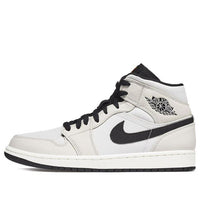 حذاء Air Jordan 1 Retro Mid SE 'Light Bone' 852542-002