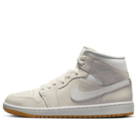 (WMNS) حذاء Air Jordan 1 Mid 'Phantom Gum' BQ6472-021