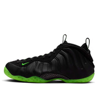 حذاء Nike Air Foamposite One 'Black Volt' HF2902-001