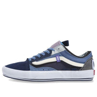 حذاء رياضي للتزلج من Vans Old Skool Cap باللون الأزرق والأبيض VN0A4UUH21U