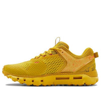 حذاء Under Armour Hovr Summit Urban TXT باللون الأصفر 3022796-700
