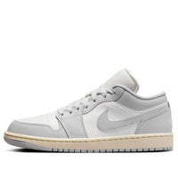 (WMNS) حذاء Air Jordan 1 Low "لون حليب جوز الهند رمادي محايد" DC0774-103