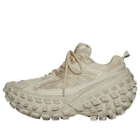 حذاء رياضي Balenciaga Defender "بيج" 685613W2RA69700