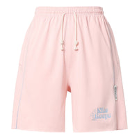 شورت Nike Standard Issue المطبوع بشعار بلون واحد مستقيم باللون الوردي DH7384-610